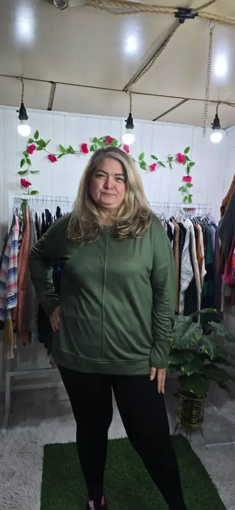 Sweater Estilo Polerón Cuello Redondo