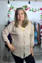 Sweater Abotonado con botón en Manga