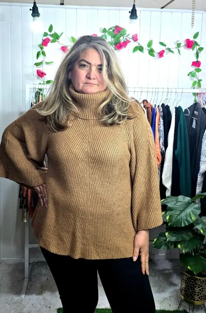 Sweater Cuello Tortuga con Mangas Campana