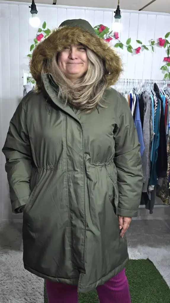 Parka Larga Gorro con Pelo