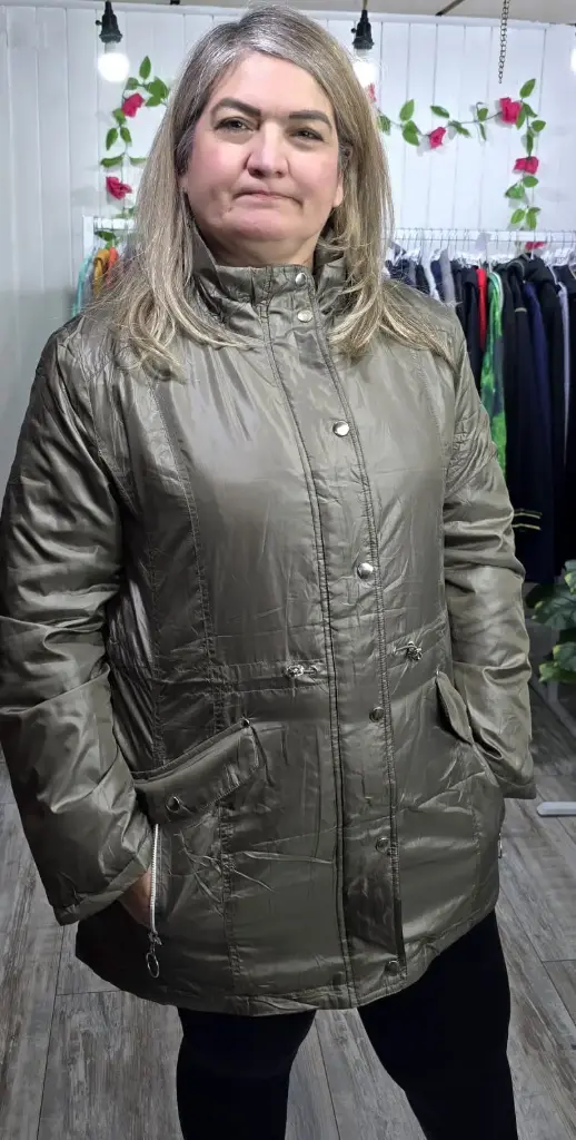 Parka Larga Verde sin Gorro