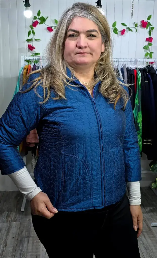 Chaqueta Azul con Cierre